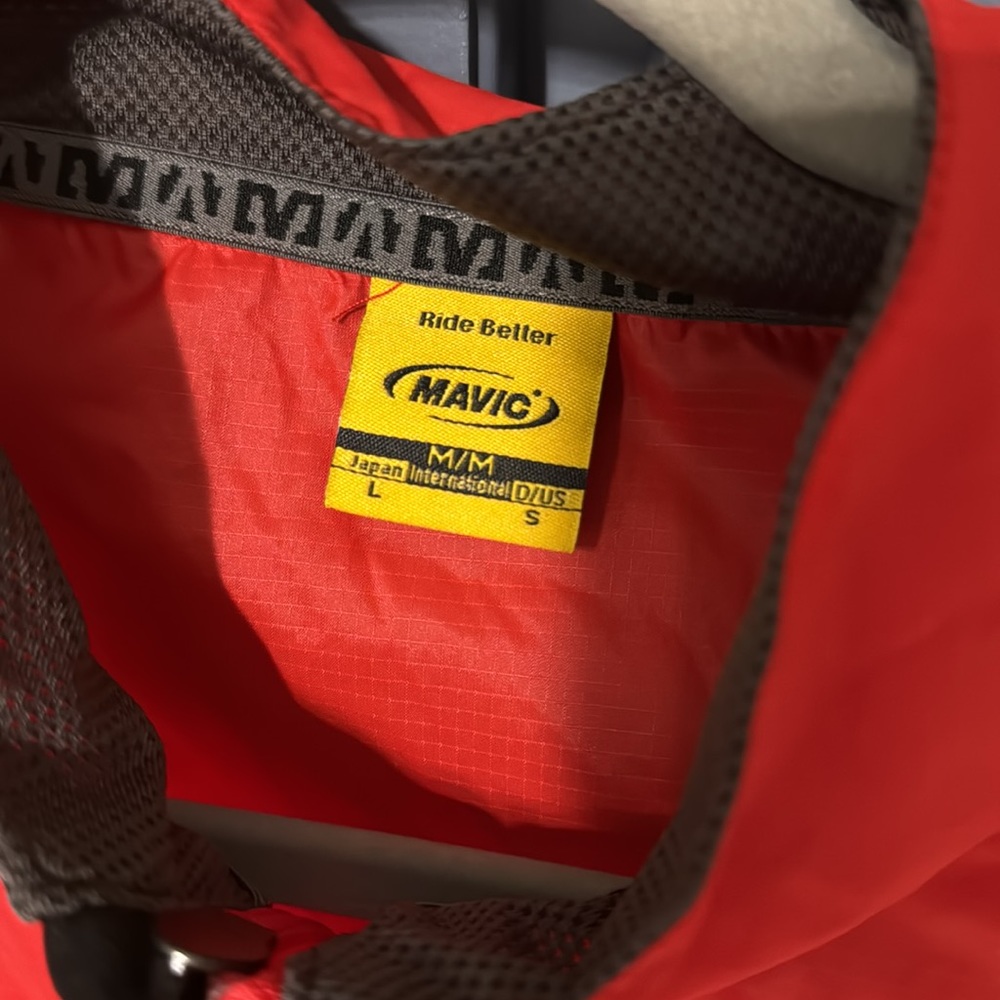 Magic Windbreaker Jacket - Picture 2 of 3